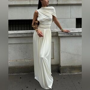 Commense Elegant Cream Maxi Dress